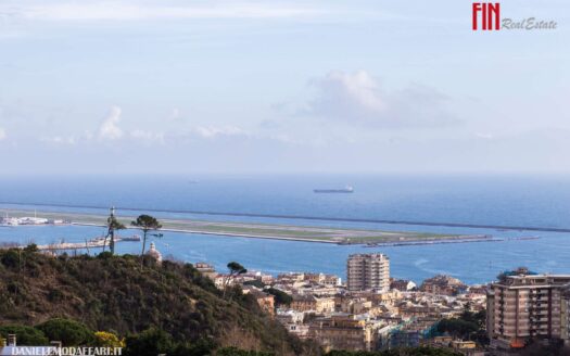 PEGLI SALGARI MQ115 BISERVIZI TERRAZZO FRONTE MARE