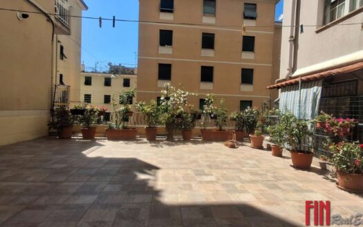 SESTRI NUDA PROPRIETA’ ESCLUSIVO TRILOCALE BISERVIZI +GIARDINO PENSILE+CANTINA