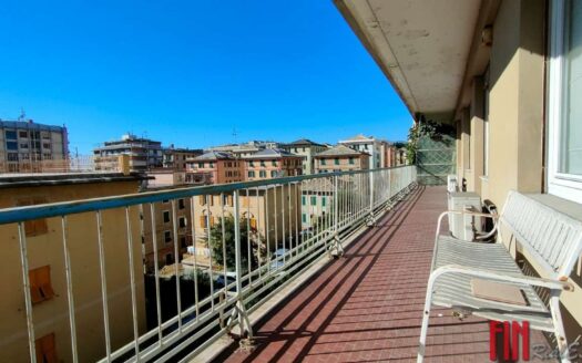 SESTRI VIALE SIGNORILE 8,5 VANI + BALCONATE IDEALE STUDIO ABITAZIONE