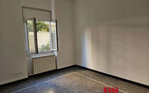 SESTRI AFFITTASI 5 VANI CON TERRAZZO E GIARDINO